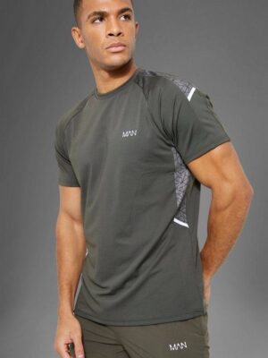 Man Active Gym Panel Fit T-Shirt